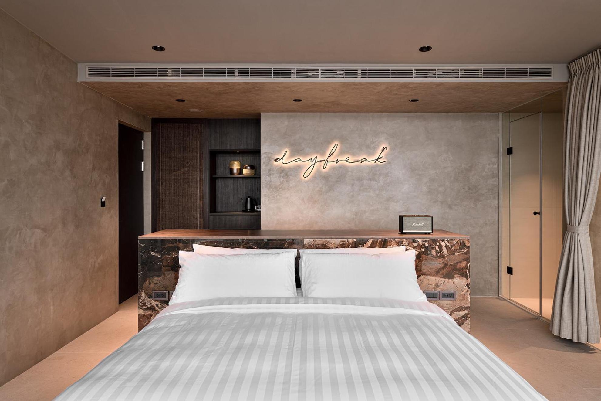 Bed and Breakfast Daybreak Цзюфэнь Экстерьер фото