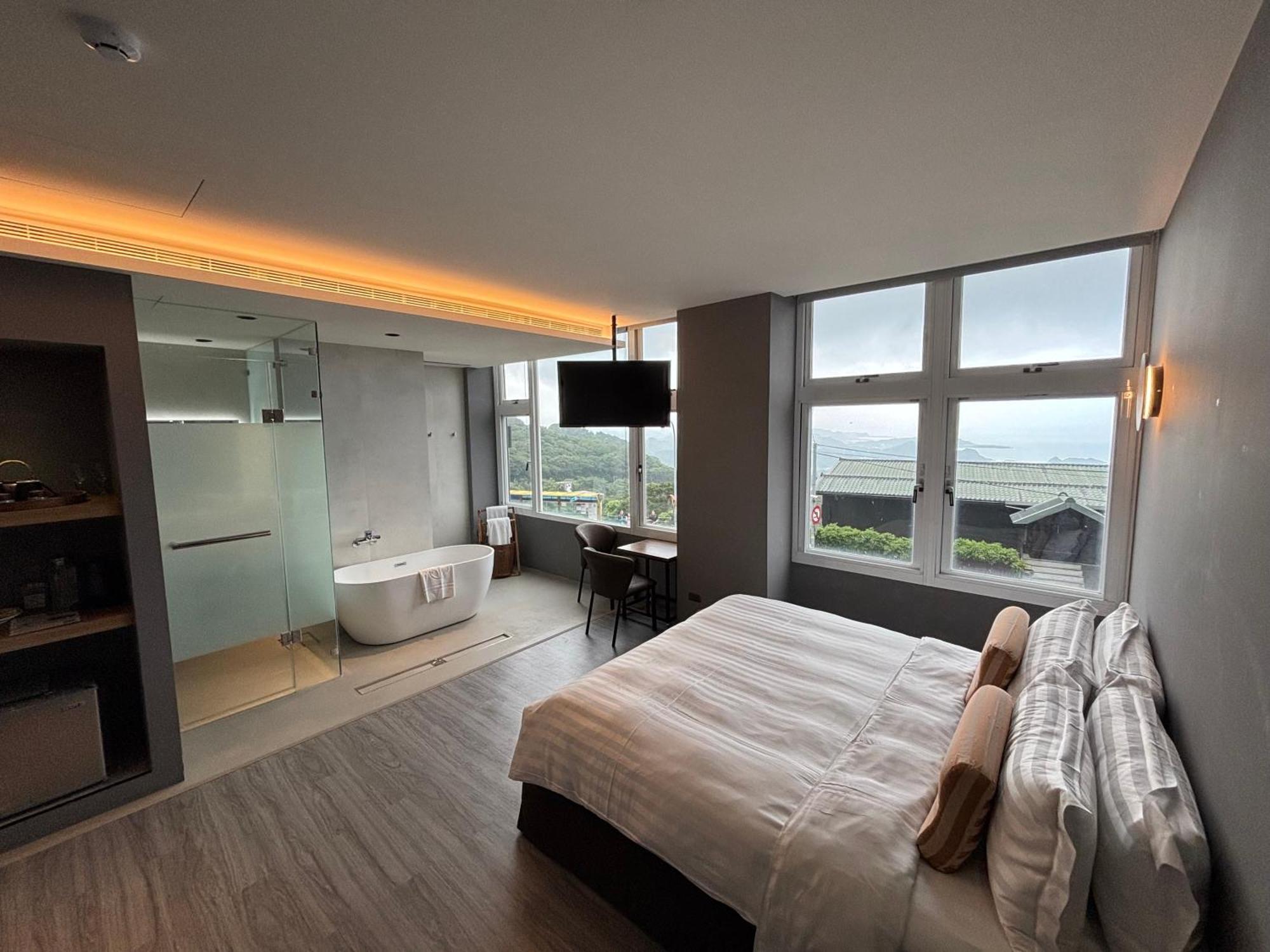 Bed and Breakfast Daybreak Цзюфэнь Экстерьер фото