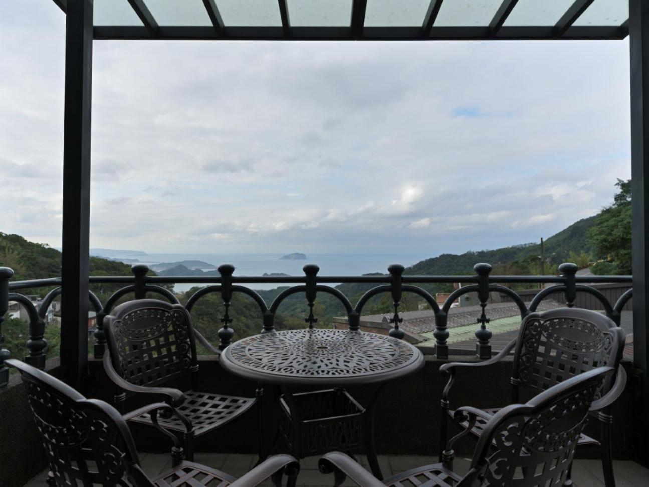 Bed and Breakfast Daybreak Цзюфэнь Экстерьер фото