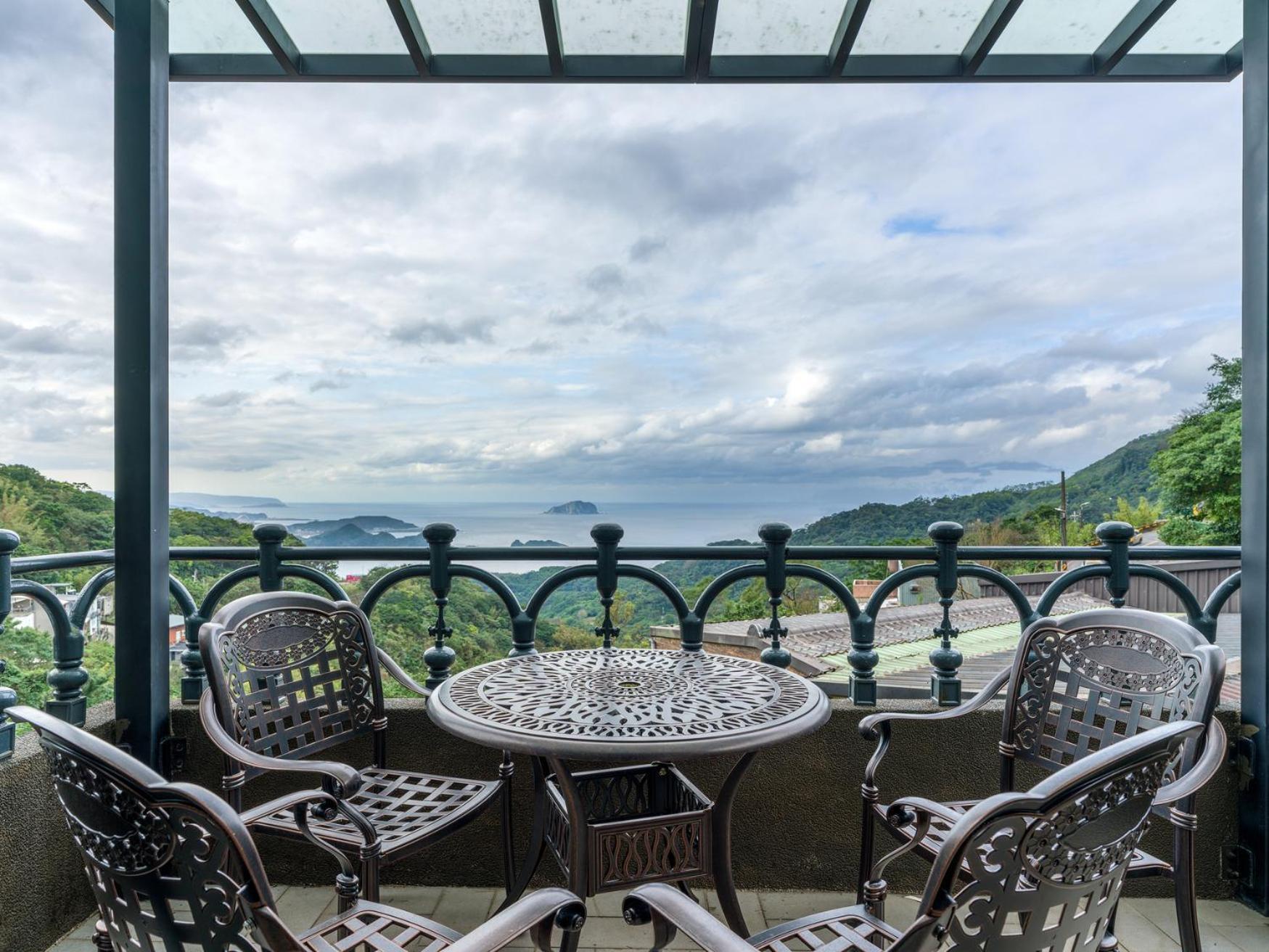 Bed and Breakfast Daybreak Цзюфэнь Экстерьер фото