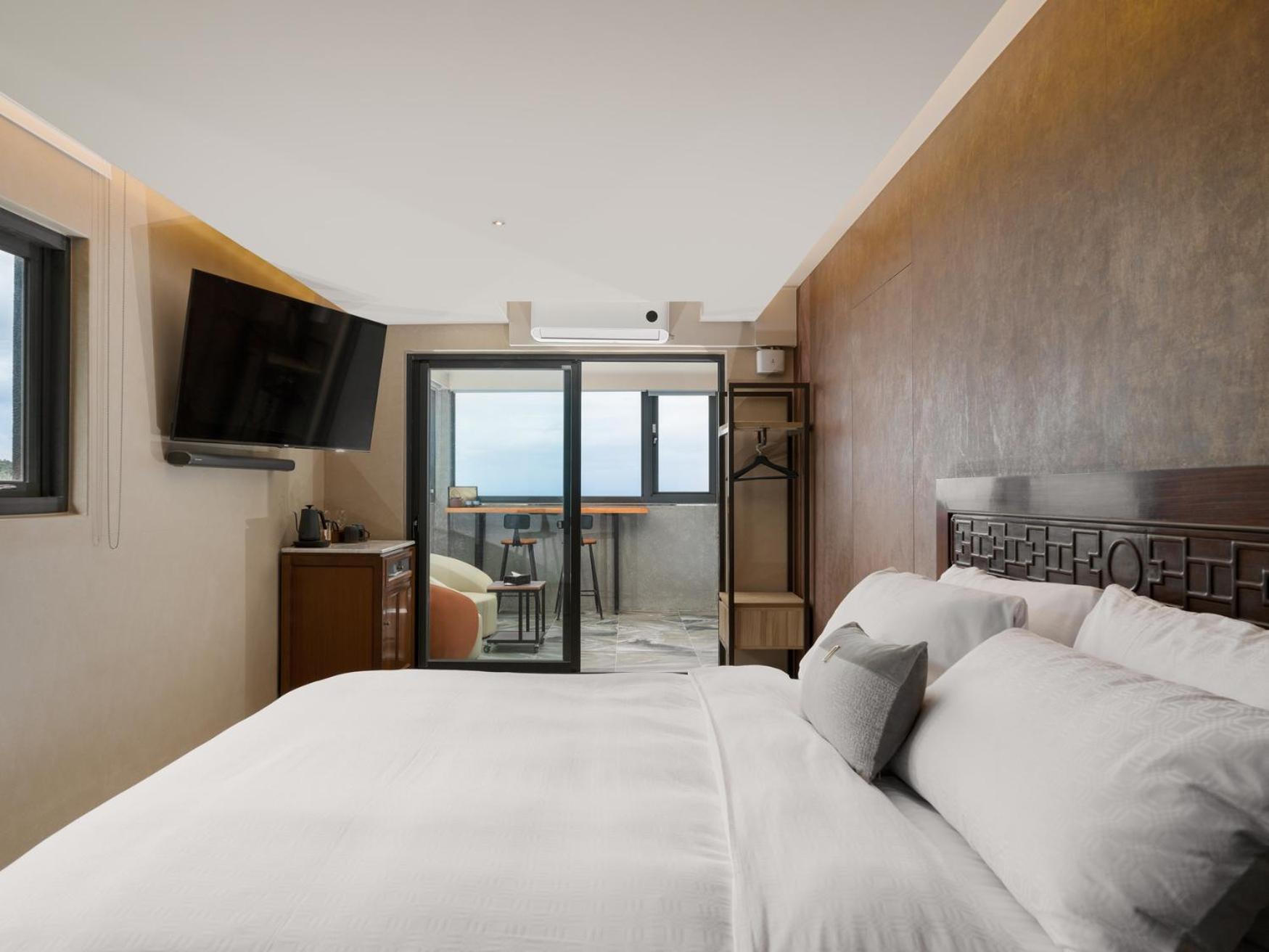 Bed and Breakfast Daybreak Цзюфэнь Экстерьер фото